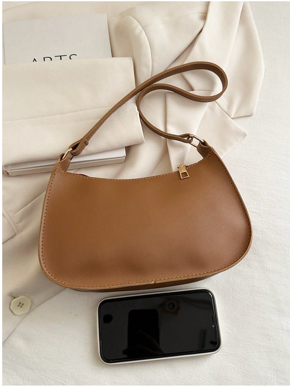 Fashionable Minimalist Shoulder Bag – Lightweight Retro Zipper Purse